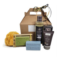 Dolce & Gourmando Coffret Pour le Gentleman-Livré avec deux savons Argan, un shampoing, un après-rasage et un porte-savon en bambou