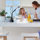 OttLite Wellness Series - Lampe de bureau à DEL Swerve avec 3 modes de couleur-Trois modes de température de couleur : vous permet de choisir celui qui convient à votre environnement et à votre humeur