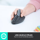 Logitech - Souris sans fil MX Vertical ergonomique - graphite-L'angle vertical unique à 57 degrees de cette souris réduit la pression exercée sur votre poignet, tandis que votre pouce repose confortablement sur l'emplacement prévu à cet effet.