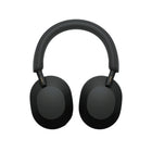Sony - WH1000XM5 Casque sans fil à réduction de bruit - Noir-Pilote nouvellement conçu - Une nouvelle unité de commande de précision de 30 mm dotée d’un bord en TPU (polyuréthane thermoplastique) souple réduit encore plus le bruit, en particulier dans les plages de basses fréquences, vous aidant à profiter de votre musique avec précision sans bruit ambiant. Le pilote léger et rigide améliore la clarté du son et la reproduction des graves