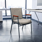 Flash Furniture – Chaise empilable robuste à revêtement vert et rembourrage de 3 po Hercules, avec accoudoirs, 4/pqt-Siège en contreplaqué épais de 0,625 po