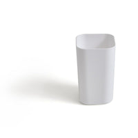 Porte-crayon en plastique TRU RED, blanc-Utilisez ce porte-crayon pour garder les surligneurs, les crayons et les stylos à portée de main.