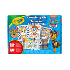 Crayola - Trousse de créativité Pat'Patrouille-ACTIVITÉS ARTISTIQUES ET DE BRICOLAGE : Les enfants peuvent faire équipe avec leurs personnages préférés de la Pat'Patrouille avec cette trousse de coloriage unique. Des feuilles d'autocollants colorables, des pages à colorier en peluche avec personnages, des masques en papier à découper et des personnages autoportants avec arrière-plan !