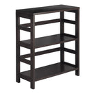 Winsome – Tablette de rangement Leo, livres, 2 niveaux de large, espresso-Ses deux sections peuvent contenir un grand panier de rangement ou deux petits paniers de rangement espresso parfaitement. Combinez-la avec d’autres étagères de rangement au fini espresso.