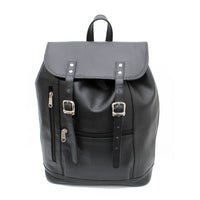 Ashlin® Sac à dos junior journalier Jessy, noir-Le sac à dos junior journalier possède la conception parfaite pour la personne qui a besoin de fonctionnalité et de style. Ce sac à dos journalier a un grand compartiment pour accueillir votre petit ordinateur portatif, votre tablette, vos livres ou vos vêtements de rechange. Il y a une pochette avant avec fermeture à glissière pour contenir votre portefeuille.