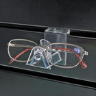 Azar Displays – Porte-lunettes de soleil pour panneau perforé ou rainuré à emboîtement, 25/paquet (550010)-Convient aux murs à lattes