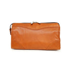 Ashlin® – Trousse de rasage DOOP de format moyen Cordasco, cuir, brun britannique-Trousse de rasage DOOP avec fermeture à glissière sur le dessus et compartiment avant à fermeture à glissière. 
Format idéal pour voyage et accessoires. Excellente conception unisexe pour hommes et pour femmes. Compartiment à fermeture à glissière sur le dessus pour un accès facile au contenu