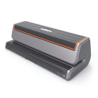 Perforateur électrique Swingline Optima 20 - 3 trous - capacité de 20 feuilles - noir/gris-Les indicateurs d'alignement offrent une perforation à 3 trous précise (diamètre du trou de 9/32 po)