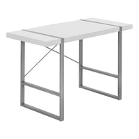 Monarch Specialties - 7663 Bureau 48 po L - Blanc/Metal Argent-Bureau d'ordinateur d'inspiration industrielle avec un dessus de bureau à panneaux épais au fini blanc