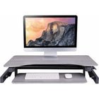 Rocelco - Support de bureau réglable assis/debout pour ordinateur portable de 32 po avec tapis anti-fatigue - Gris-La surface de travail peut contenir 2 moniteurs ou un moniteur et un ordinateur portable.