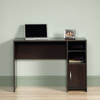 Bureau Beginnings, cerisier cannelle-Le bureau Beginnings possède une tablette ajustable.