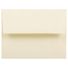 JAM Paper Enveloppes pour livrets Strathmore au fini vélin avec fermeture gommée, 4 3/8 x 5 3/4 po, ivoire, paquet de 1000-Ivoire