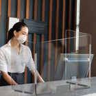 Côté pare-haleine modulaire Mark Maker - Acrylique transparent 1/4" - panneau de 30" Lx31,5"H - 2 traverses inférieures de 8"-Monté avec deux rails de montage inférieurs en aluminium.